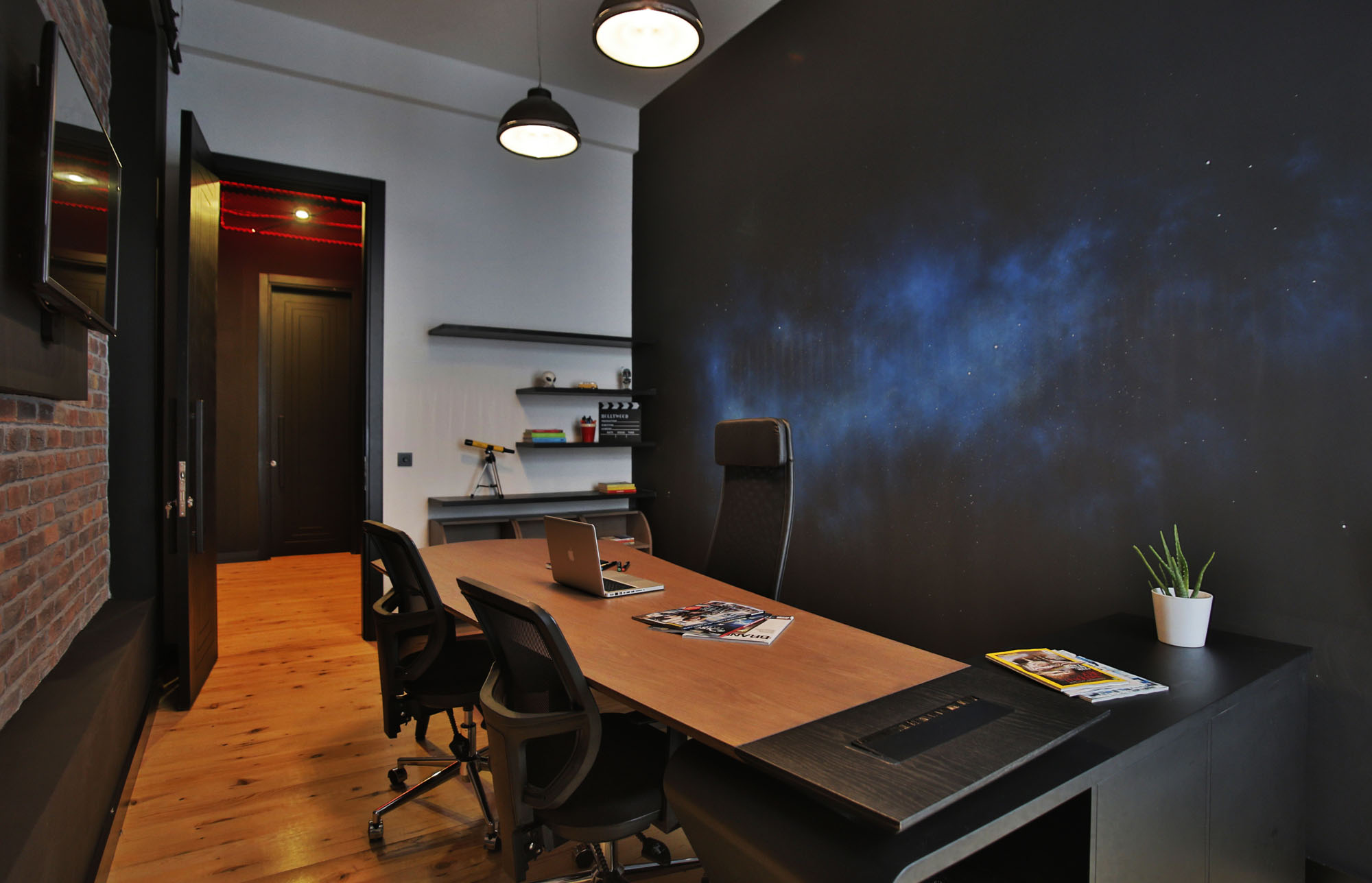 dwarf planet office 6