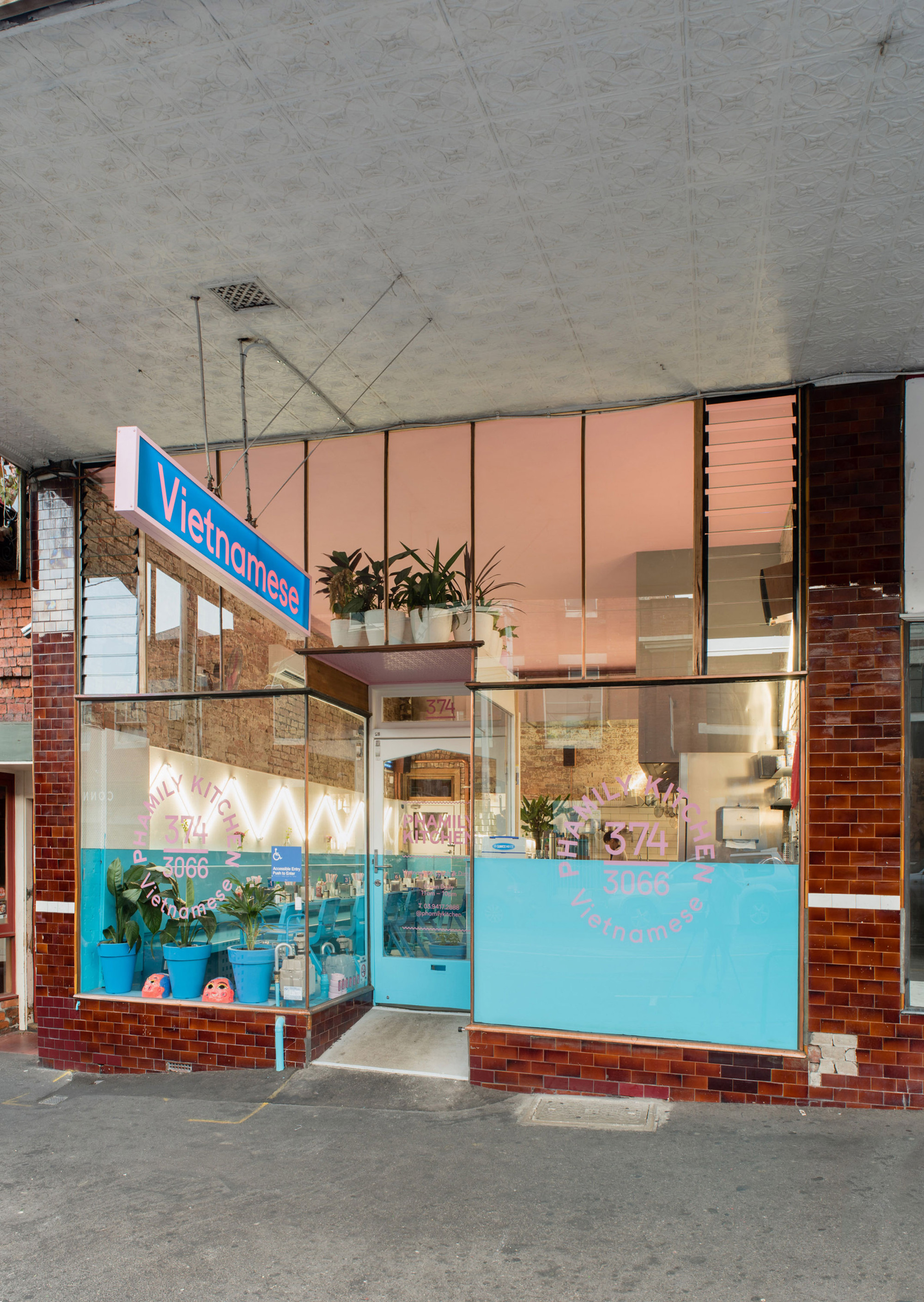 PK-2880-Front-Close-Vert-Pano-copy