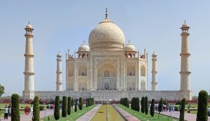 taj_mahal_2012-1024x589