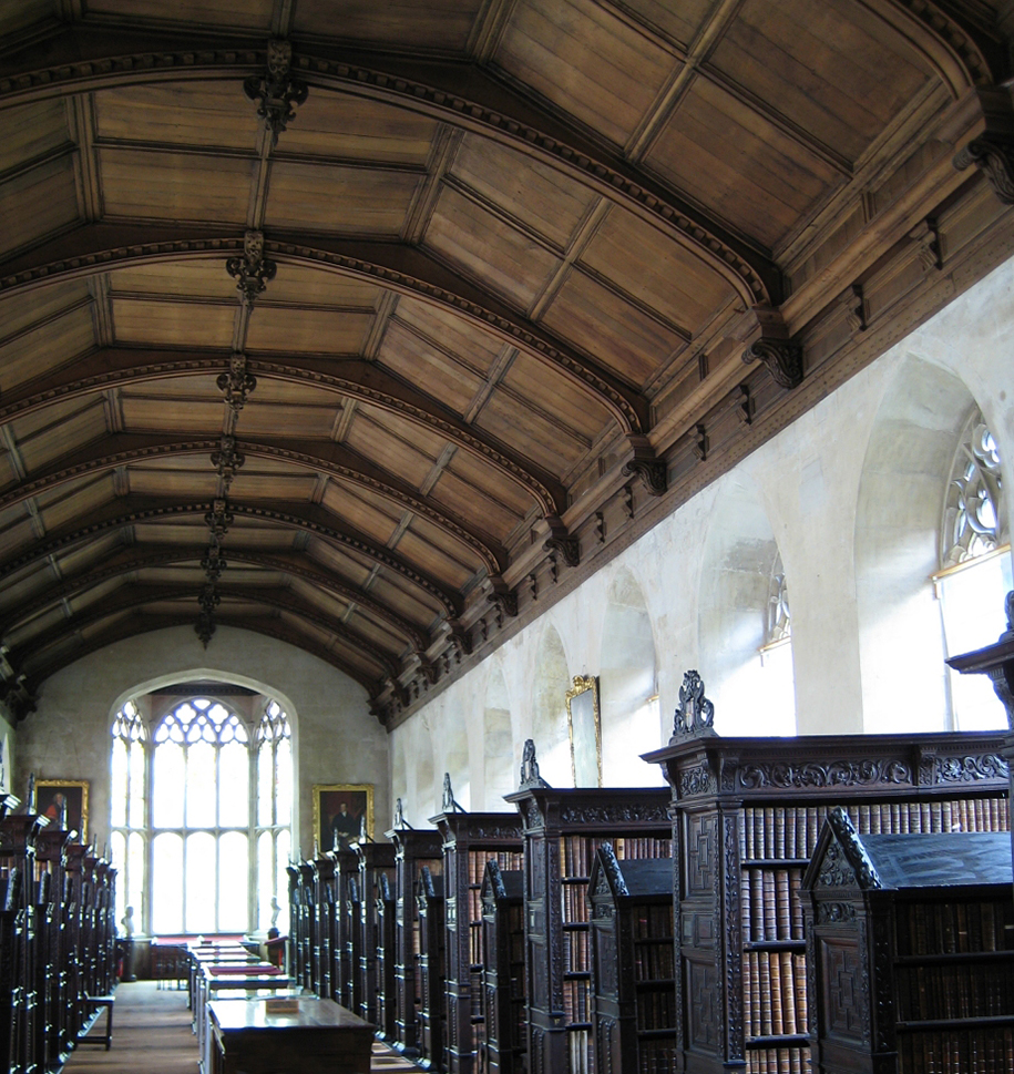 İngiltere-Cambridge-ST-John-Üniversitesi-Kütüphanesi