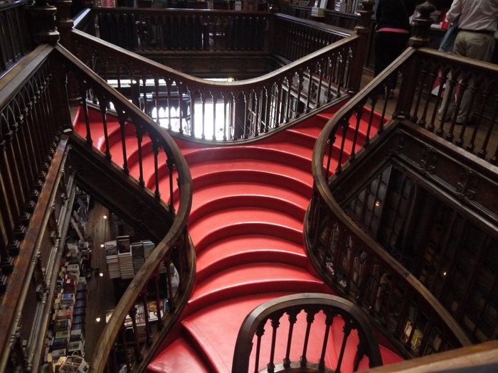 2cfd3845656a415d8c02a5806a65ef27.png.700x0_q85_autocrop_crop-smart_upscale