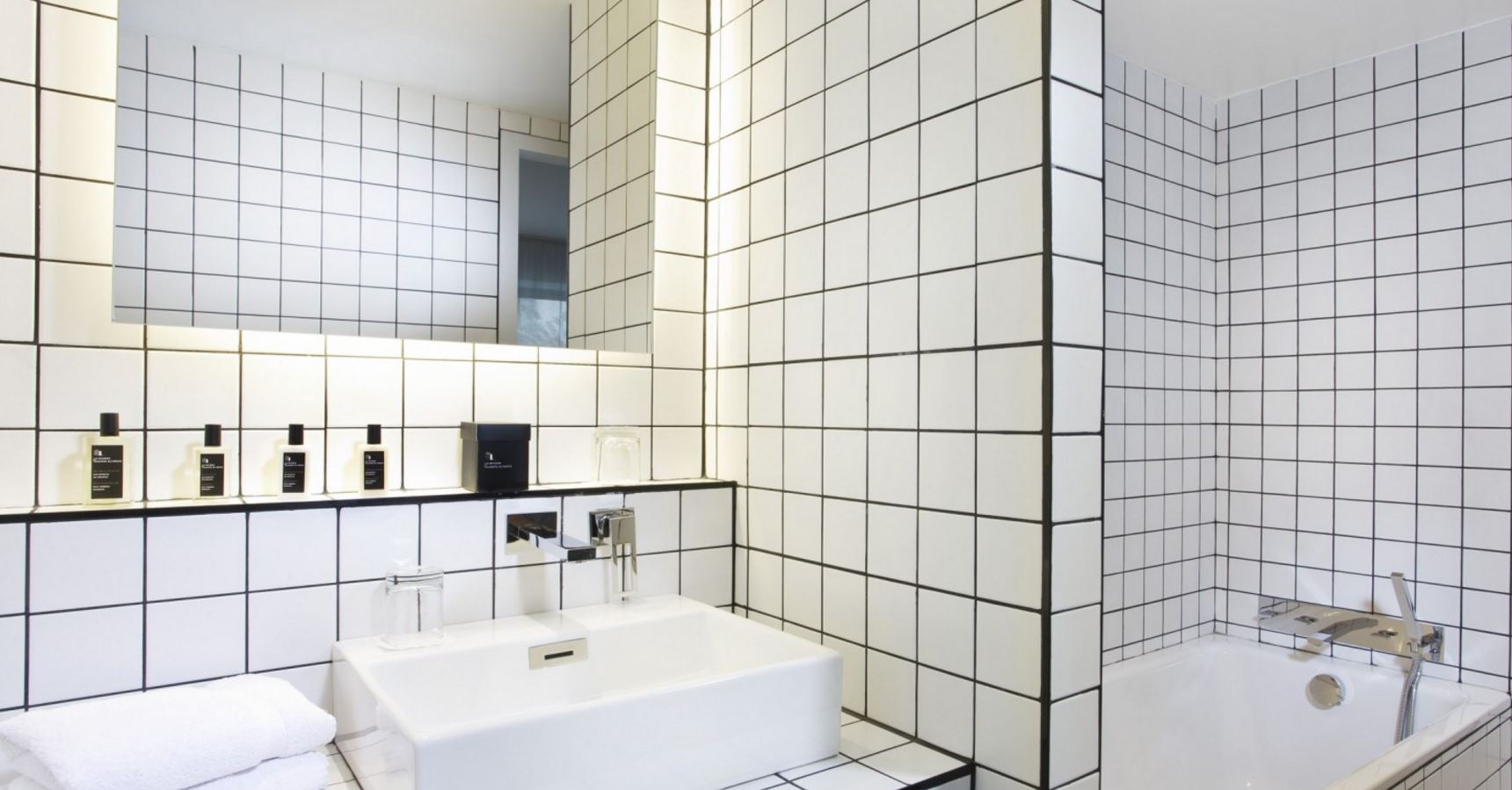 Deluxe Suit Banyo
