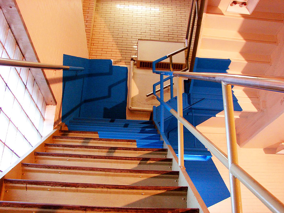 forced-perspective-art-bending-space-georges-rousse-7