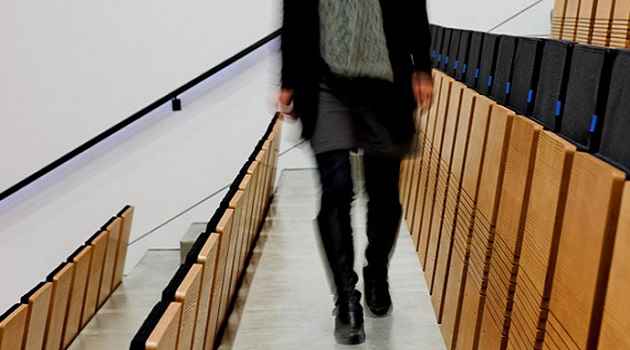 ziba-oditoryum-koltugu-jumpseat-designcoholic-3