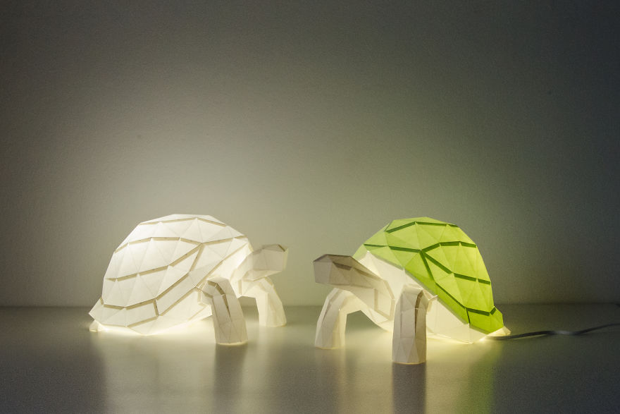 owl-paperlamps-a-glowing-clan-made-of-paper-57ec627d20494__880