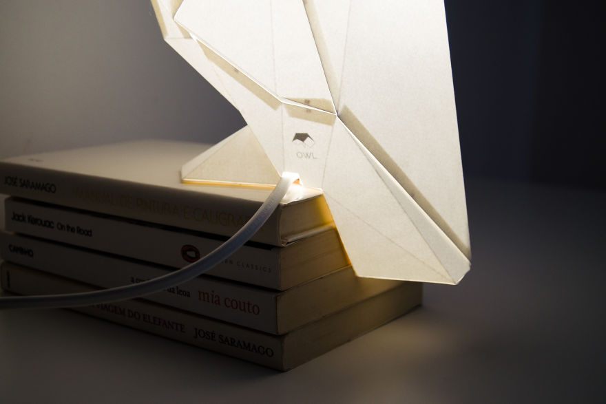 owl-paperlamps-a-glowing-clan-made-of-paper-57ec6374b3053__880